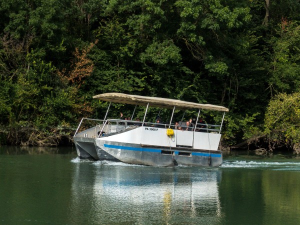 Notre catalante au ponton d'embarquement