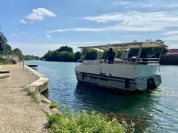 Un de nos bateaux sur la seine